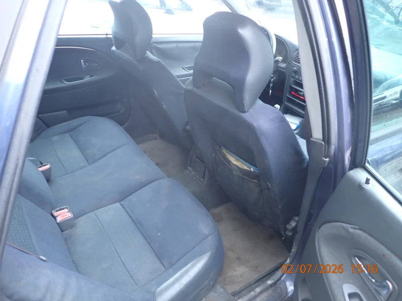 Volvo V40, снимка 7 - Автомобили и джипове - 53428993