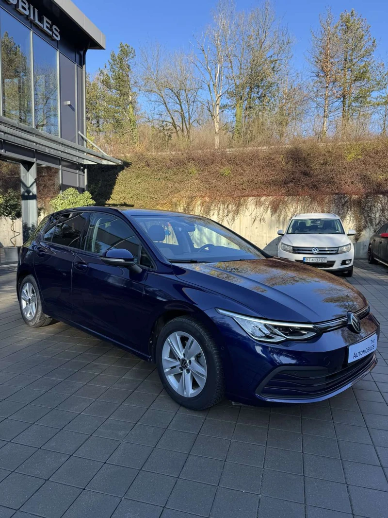 VW Golf 8 Life 2.0 TDI, снимка 2 - Автомобили и джипове - 53511829