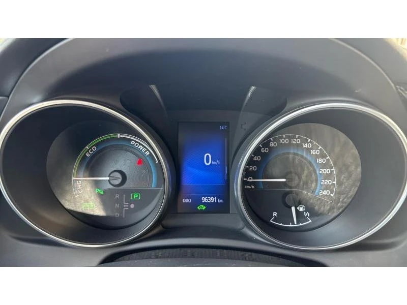 Toyota Auris 1.8HSD SOL, снимка 14 - Автомобили и джипове - 54254616