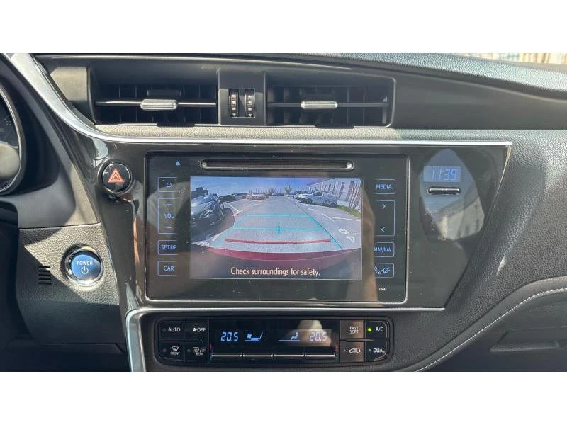 Toyota Auris 1.8HSD SOL, снимка 15 - Автомобили и джипове - 54254616