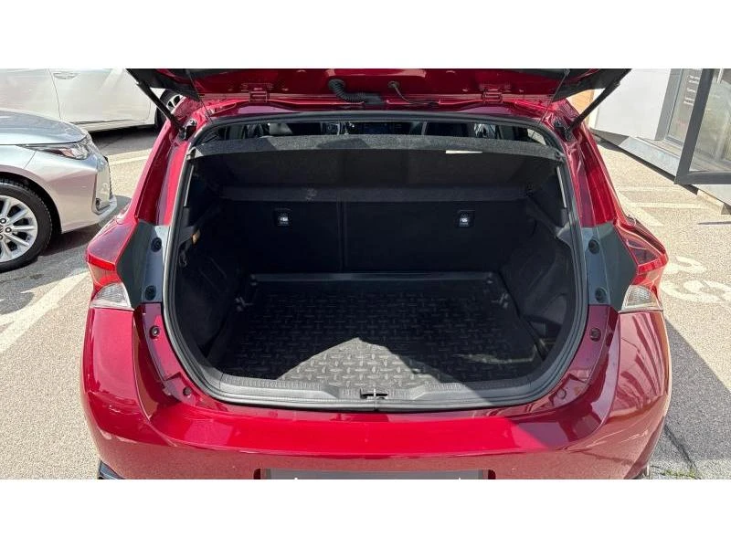 Toyota Auris 1.8HSD SOL, снимка 10 - Автомобили и джипове - 54254616