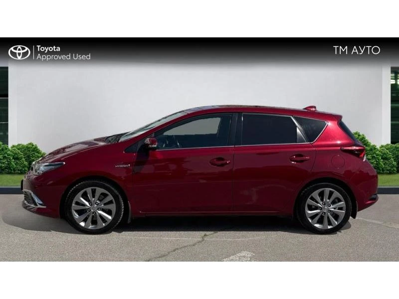 Toyota Auris 1.8HSD SOL, снимка 3 - Автомобили и джипове - 54254616