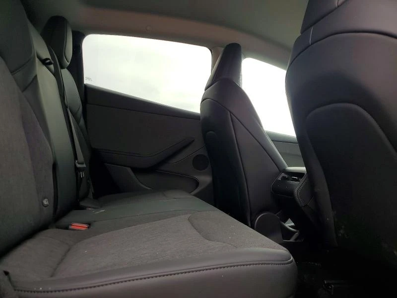 Tesla Model Y JUNIPER / AWD / LONG RANGE / ТЪРГ 09.10., снимка 10 - Автомобили и джипове - 56379903