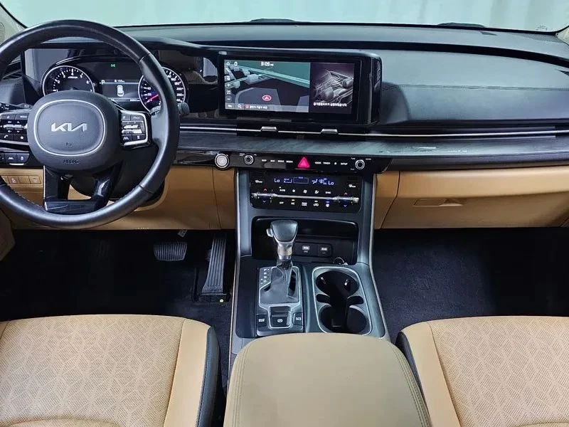 Kia Carnival, снимка 7 - Автомобили и джипове - 56689496