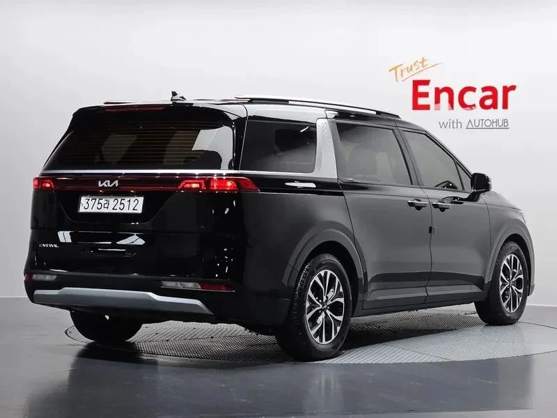 Kia Carnival, снимка 2 - Автомобили и джипове - 56689496