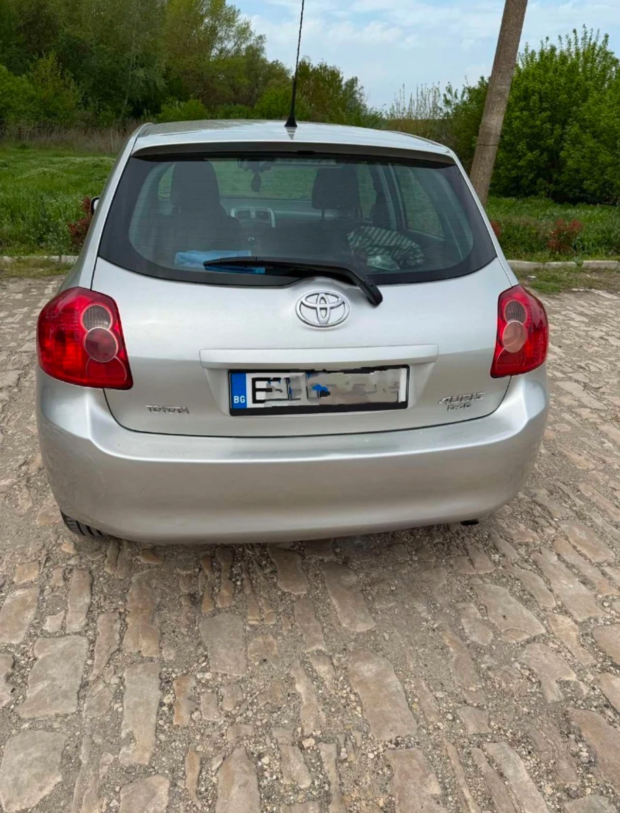 Toyota Auris  - изображение 2