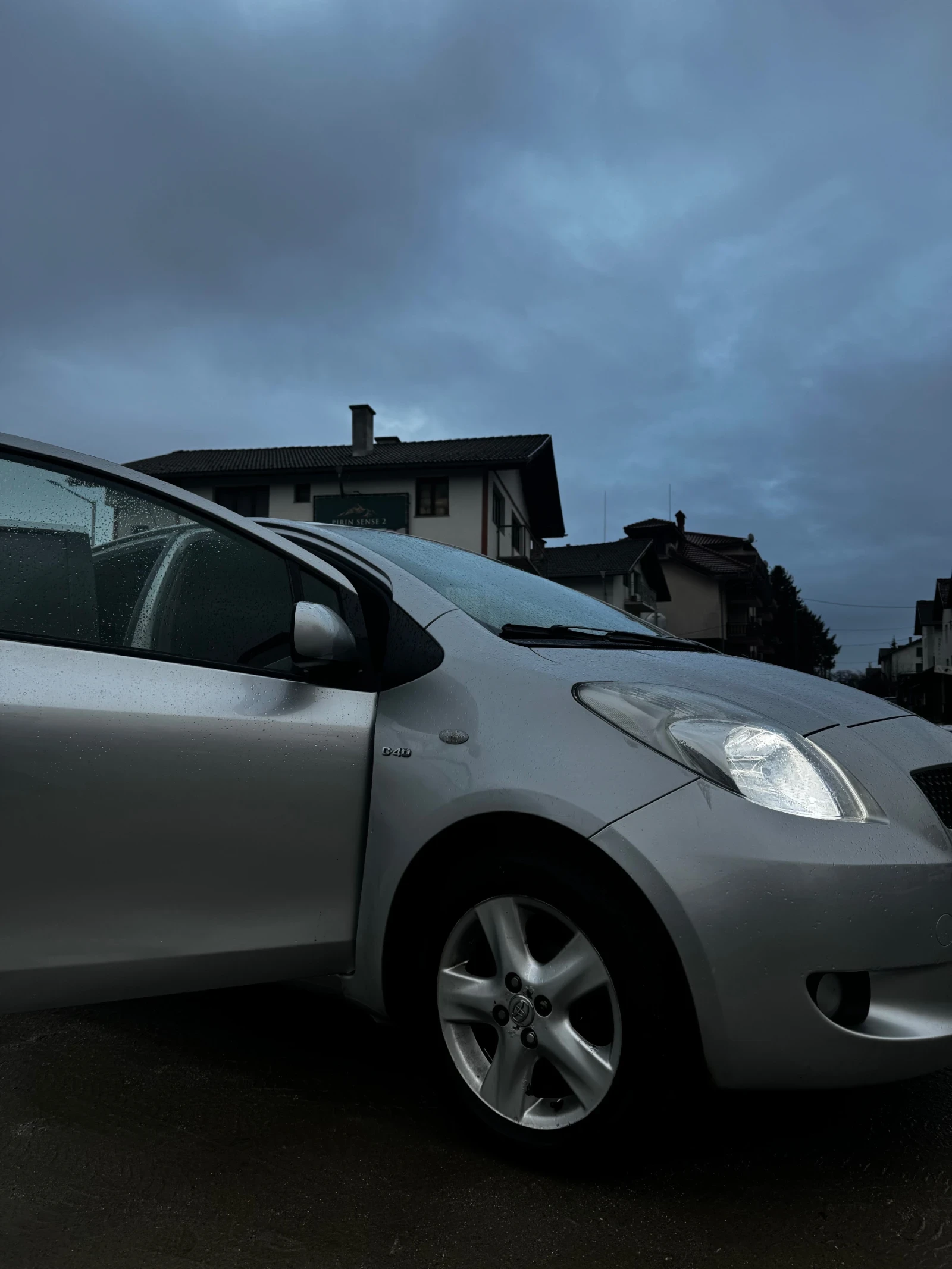 Toyota Yaris 1.4 d4d - изображение 4