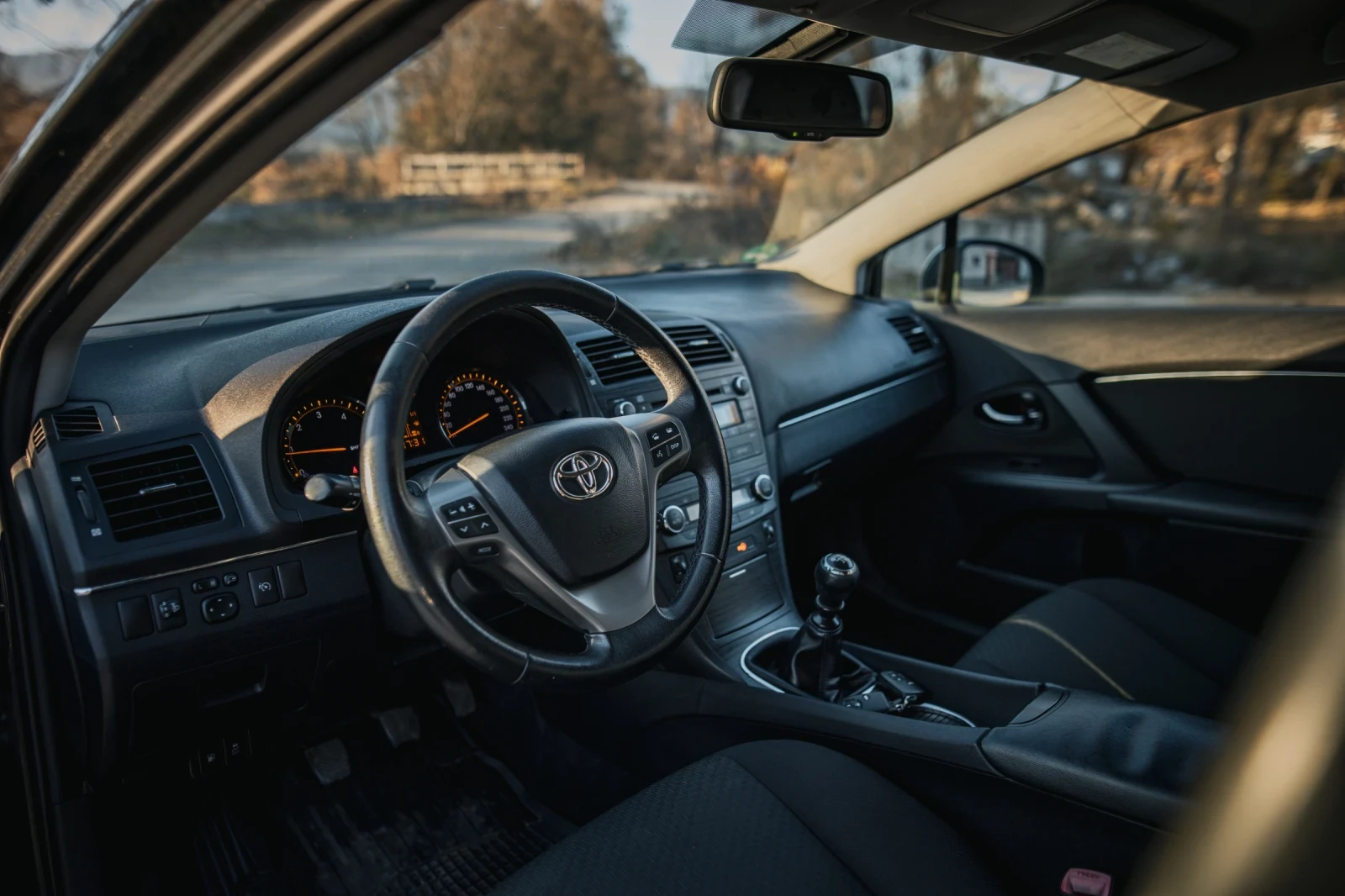 Toyota Avensis  2.2 D-4D 150 к.с. - изображение 6
