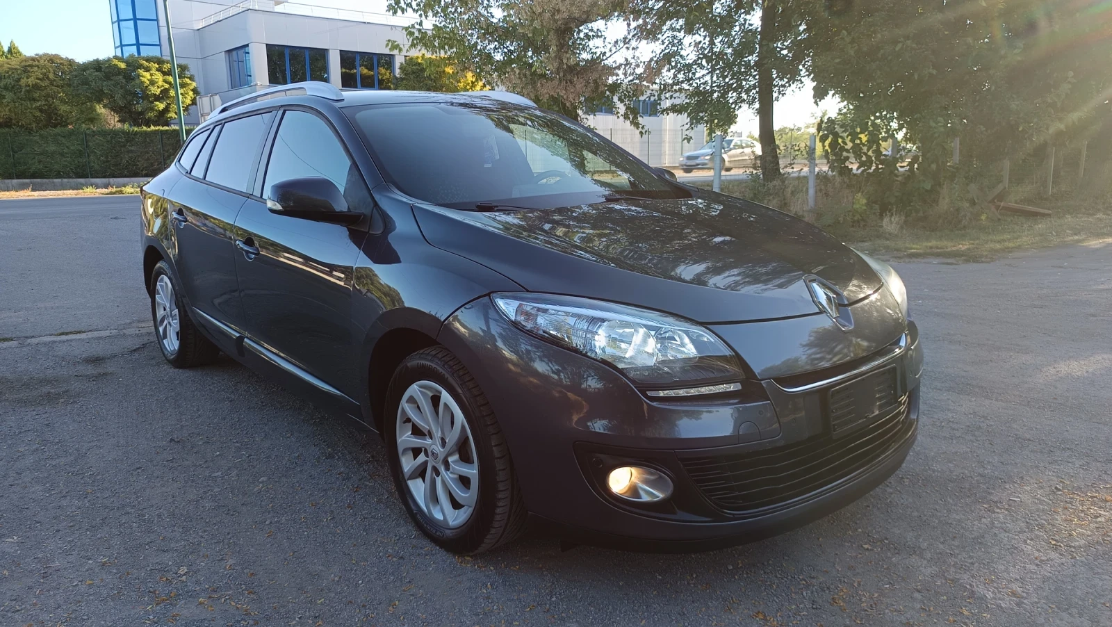 Renault Megane 1.6 GAZ, КЛИМА - изображение 10
