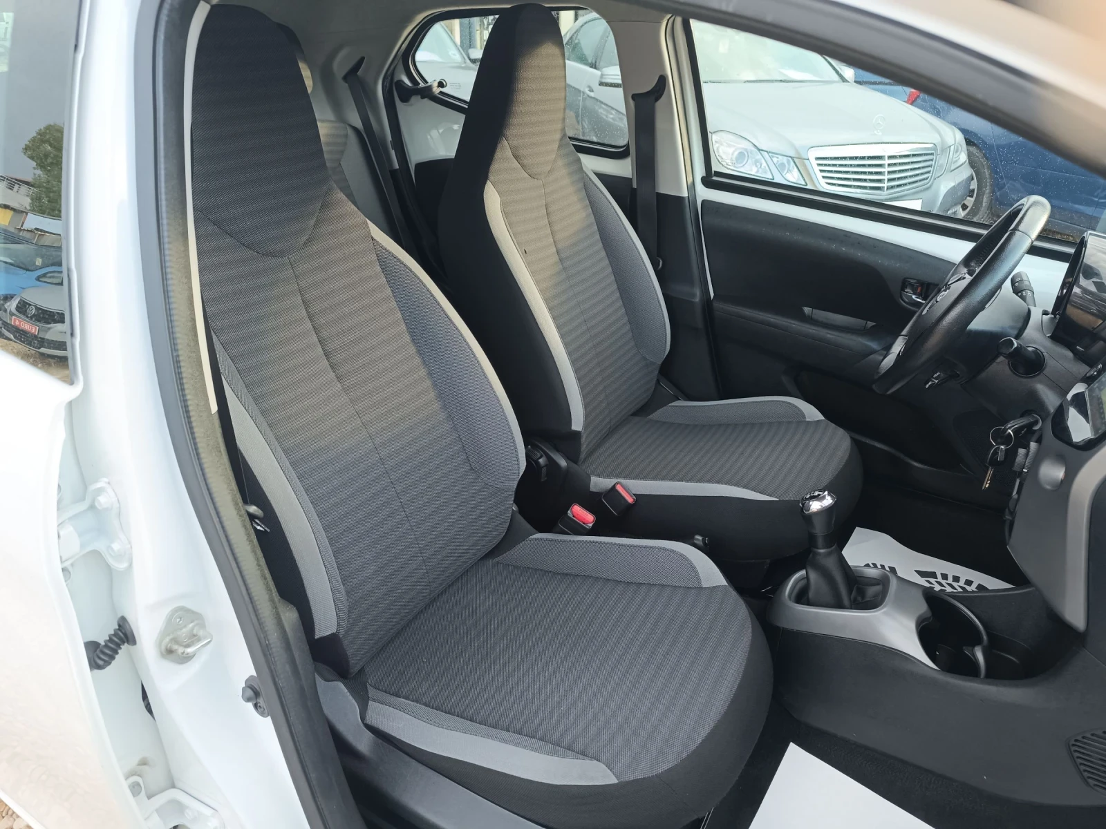 Toyota Aygo NAVI EURO 6 | Mobile.bg   8