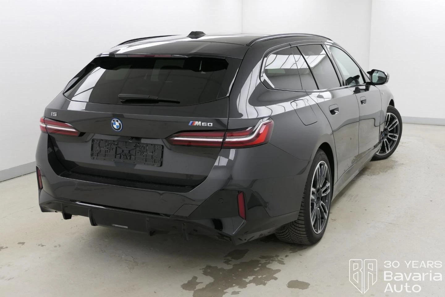 BMW i5 M60 xDrive Touring  | Mobile.bg   3