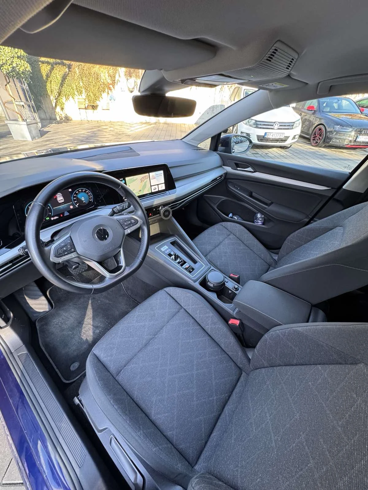 VW Golf 8 Life 2.0 TDI - изображение 10