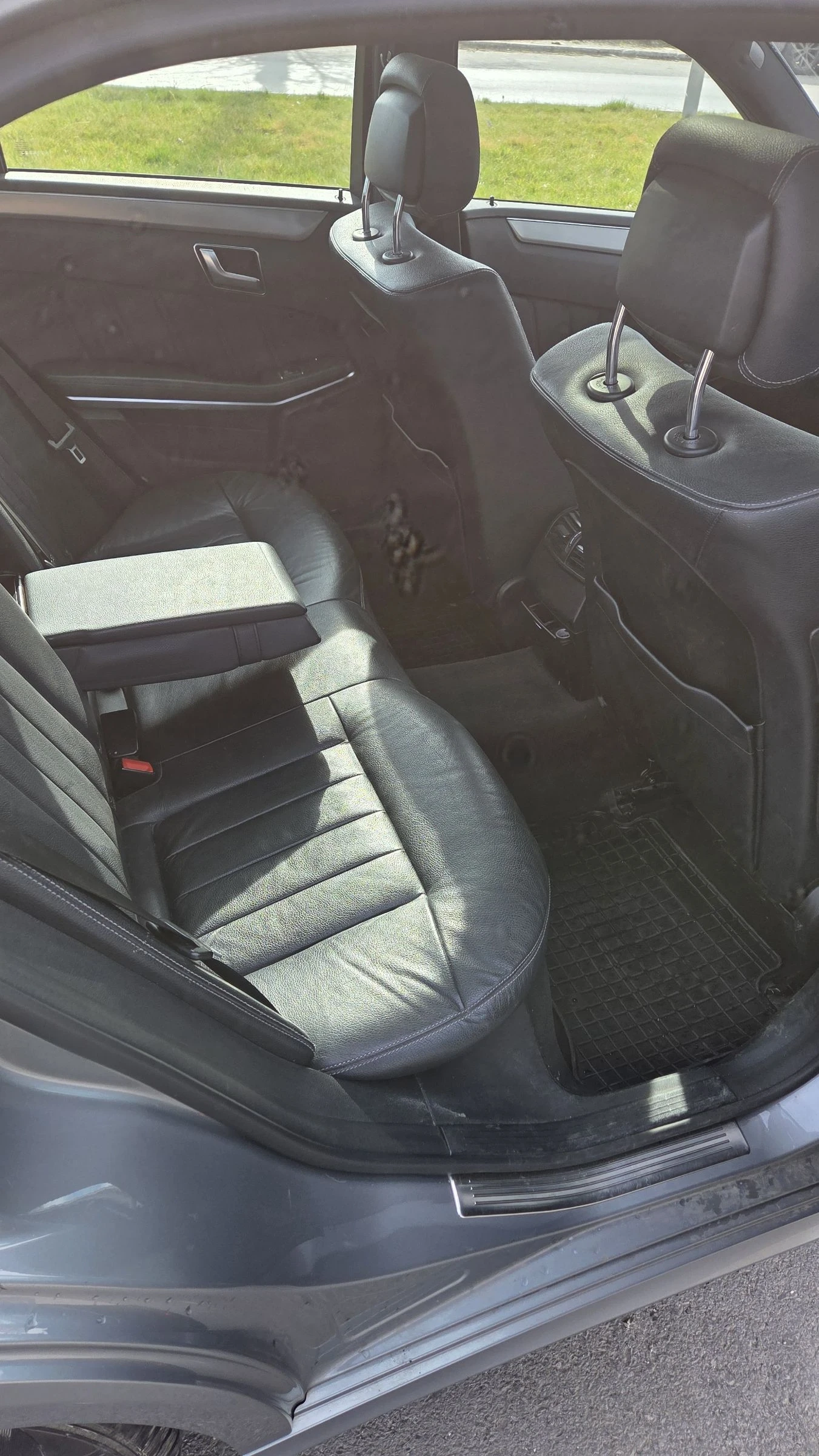 Mercedes-Benz E 300 Bluetec 7 скорости Автомат, снимка 6 - Автомобили и джипове - 53799597