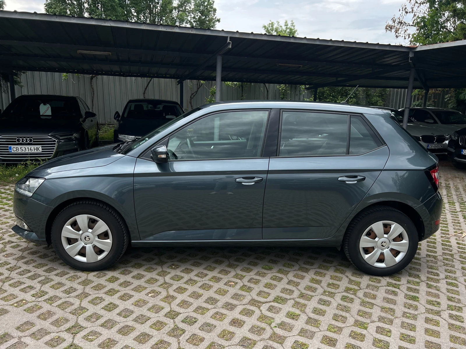 Skoda Fabia 1.0 MPI, снимка 3 - Автомобили и джипове - 54608224