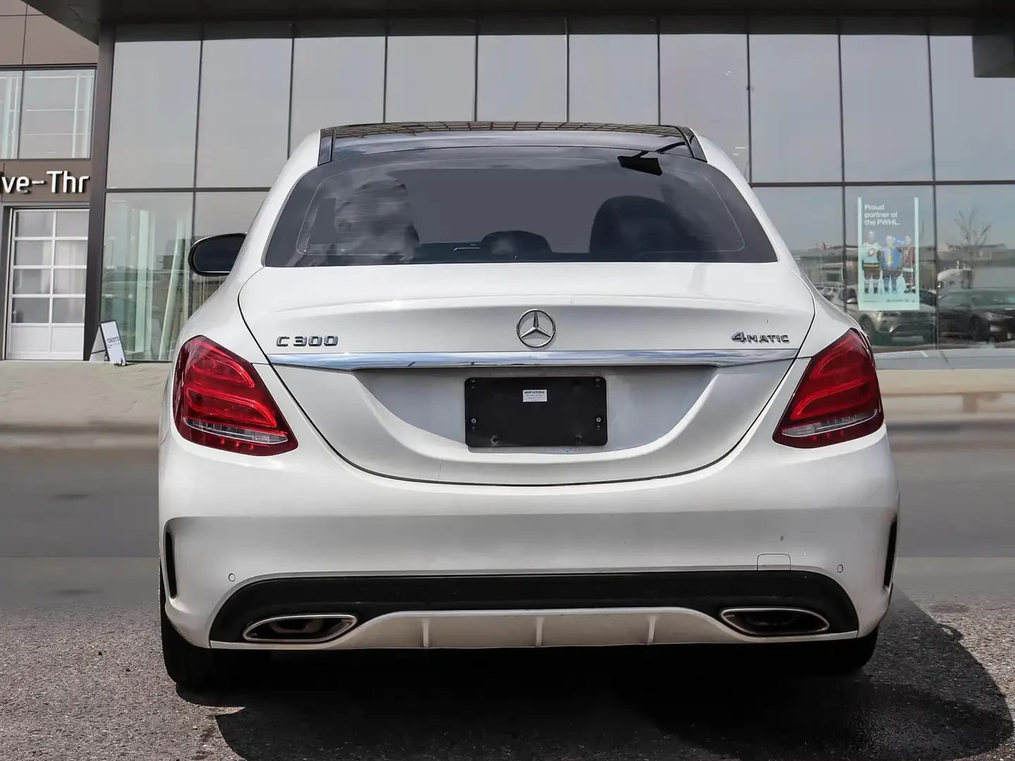 Mercedes-Benz C 300 4MATIC/AMG LINE/PANORAMA/360CAM/BURMESTER, снимка 3 - Автомобили и джипове - 55265637