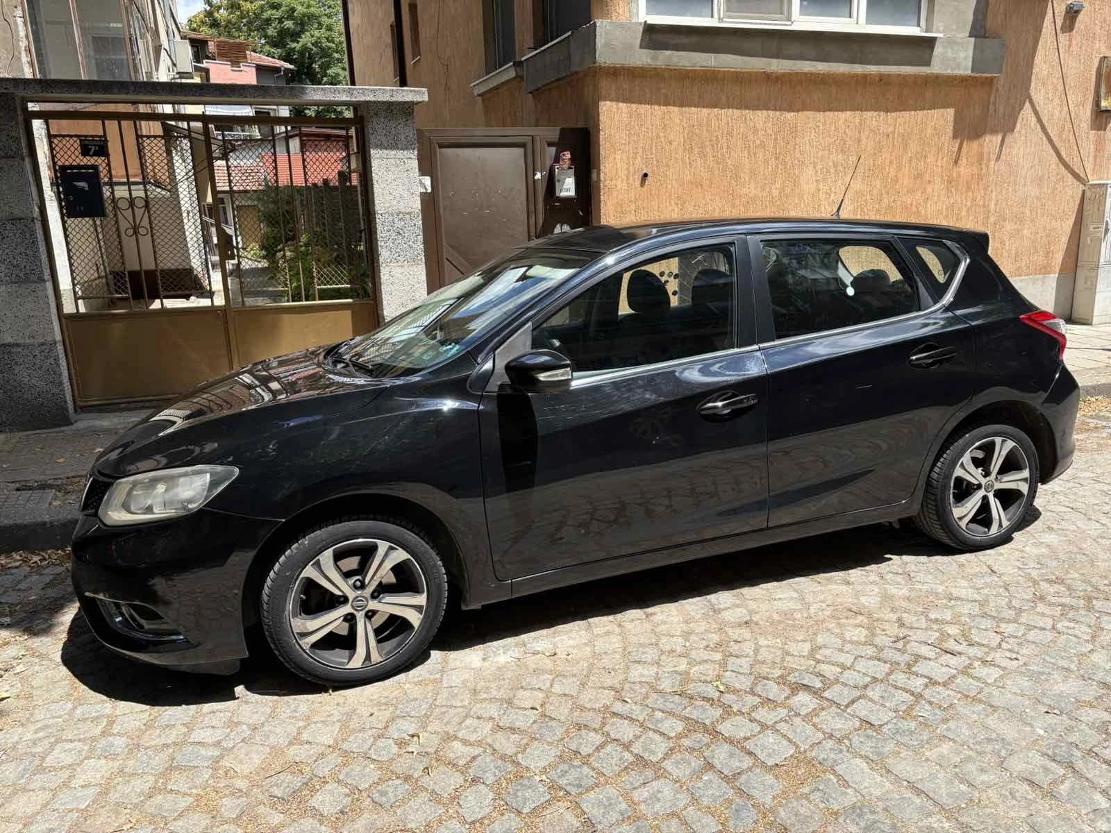 Nissan Pulsar 1.5D, снимка 7 - Автомобили и джипове - 55278589