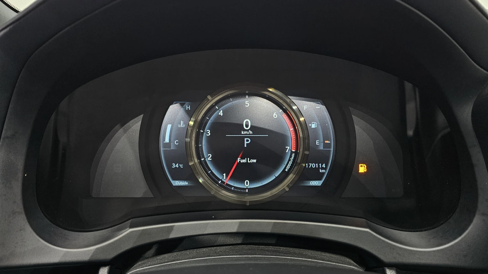 Lexus IS F-Sport* BLIND SPOT* ПОДГРЕВ ВОЛАН* ЛЮК* КРАЙНА ЦЕ, снимка 8 - Автомобили и джипове - 55349479