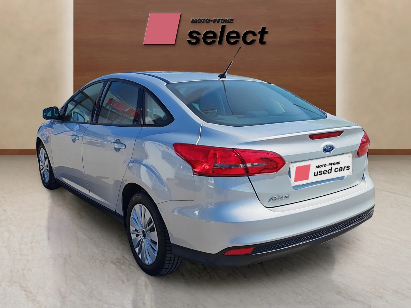 Ford Focus 1.5 TDCi, снимка 8 - Автомобили и джипове - 55366320