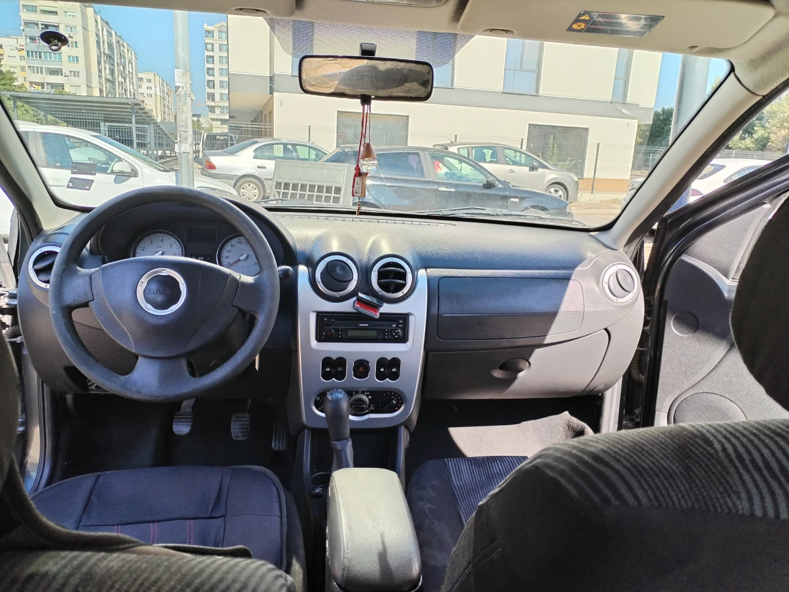 Dacia Sandero MPI , снимка 2 - Автомобили и джипове - 56113776