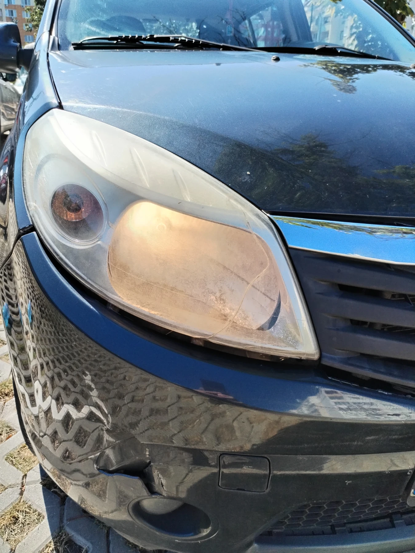 Dacia Sandero MPI , снимка 8 - Автомобили и джипове - 56113776