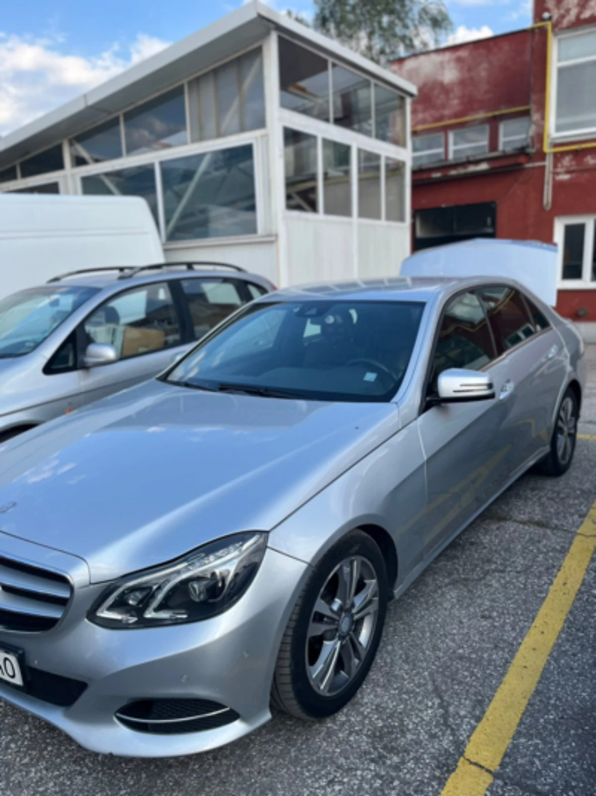 Mercedes-Benz E 250, снимка 3 - Автомобили и джипове - 56371408
