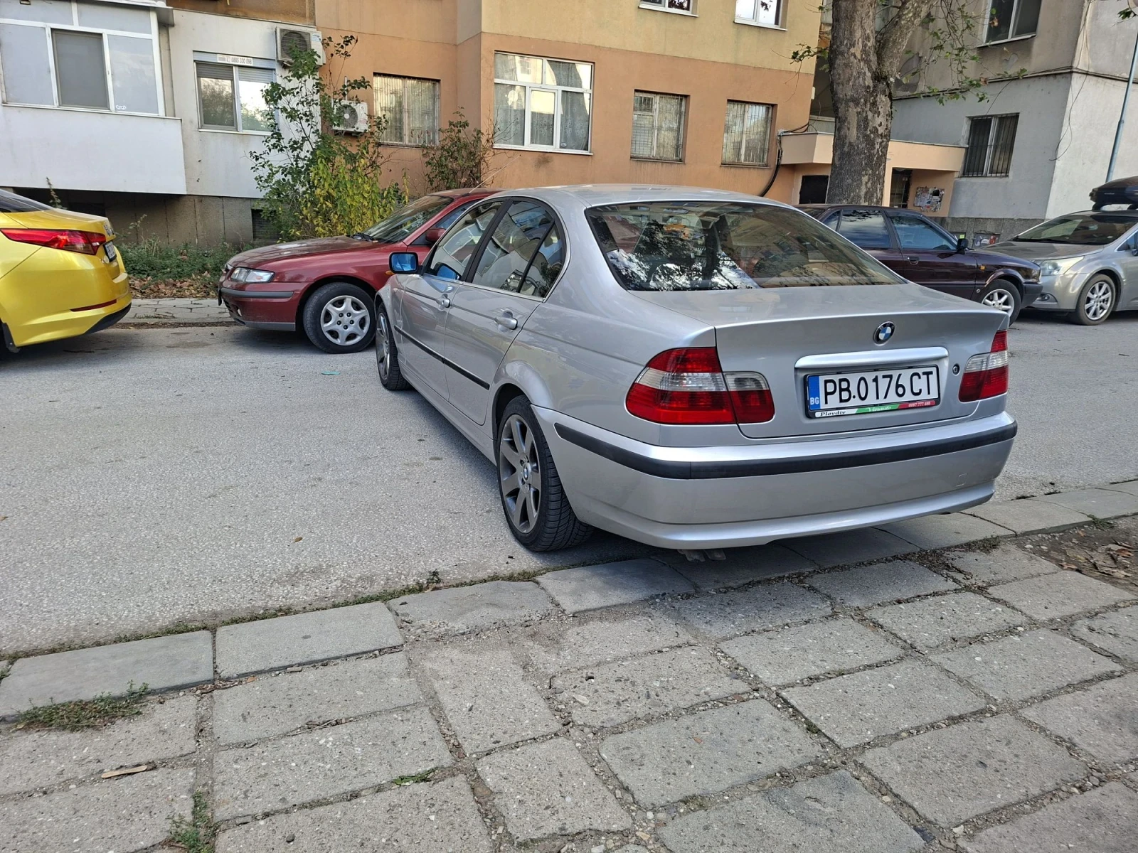 BMW 330, снимка 5 - Автомобили и джипове - 56576238