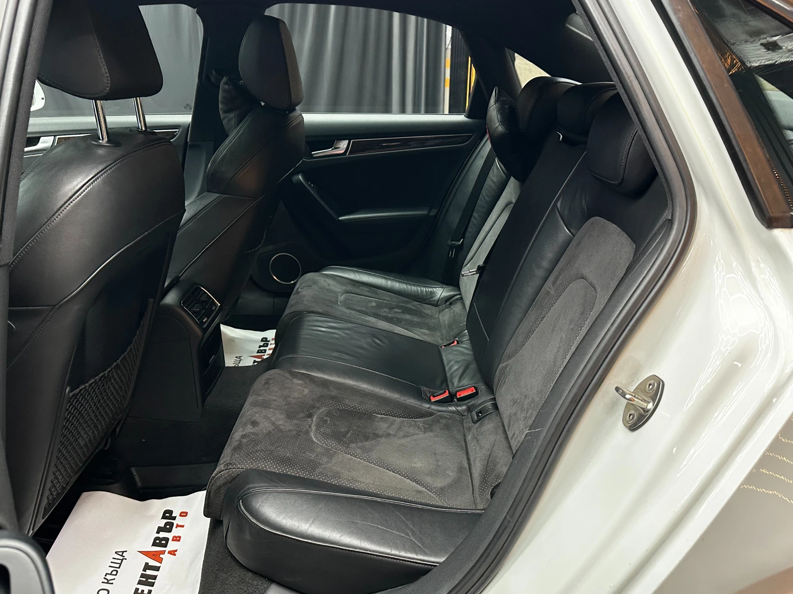Audi A4 3.0d 239 к.с./S line/ОБСЛУЖЕН  , снимка 10 - Автомобили и джипове - 56625567