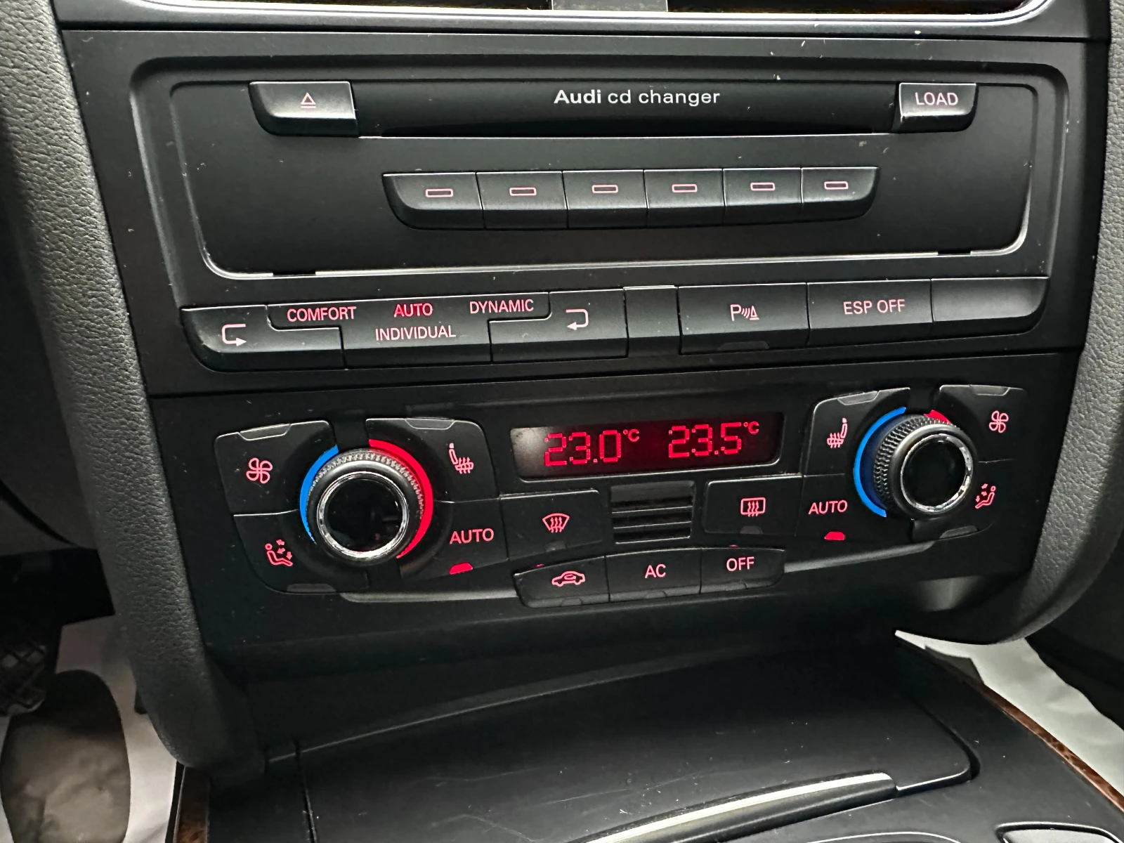 Audi A4 3.0d 239 к.с./S line/ОБСЛУЖЕН  , снимка 14 - Автомобили и джипове - 56625567