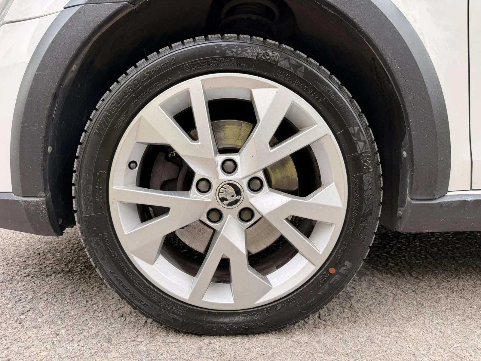 Skoda Octavia SCOUT 2.0 TDI, снимка 10 - Автомобили и джипове - 56696905
