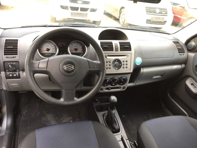 Suzuki Ignis 1.3VVT 90kc, снимка 9 - Автомобили и джипове - 46273644