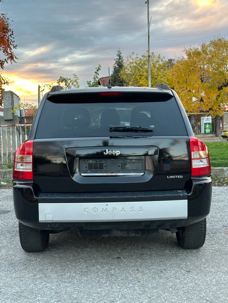 Jeep Compass 2.4i ГАЗ/4х4/АВТОМАТ/КОЖА, снимка 5 - Автомобили и джипове - 52205414