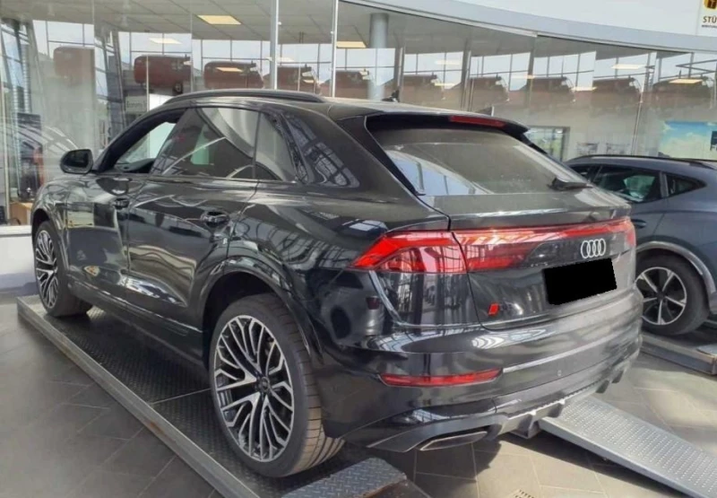 Audi Q8 50 TDI/SLINE/FACELIFT/MATRIX/LIFT/PANO/BLACK OPTIC, снимка 3 - Автомобили и джипове - 52306259