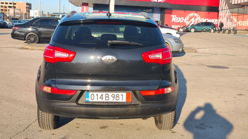 Kia Sportage 2.0CRDI 175кс НАВИГАЦИЯ КЛИМАТРОНИК ШВЕЙЦАРИЯ, снимка 4 - Автомобили и джипове - 52777565