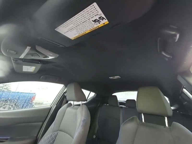 Toyota C-HR, снимка 12 - Автомобили и джипове - 53271344