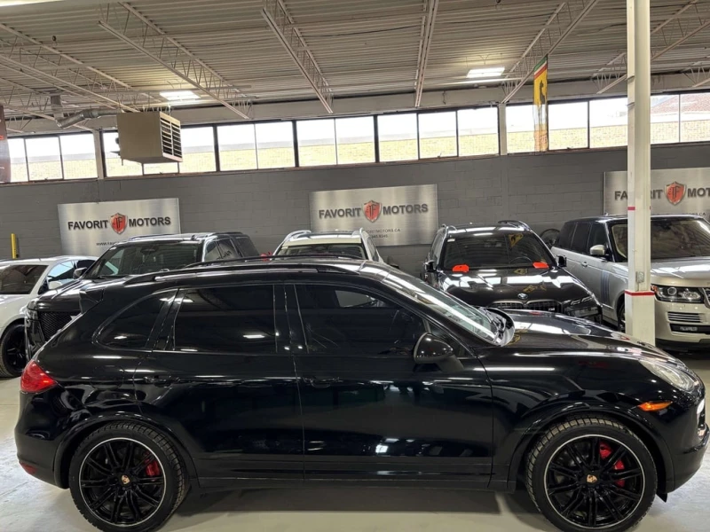 Porsche Cayenne * Turbo * CARFAX * ФИКСИРАНА ЦЕНА ДО СОФИЯ, снимка 2 - Автомобили и джипове - 53467099