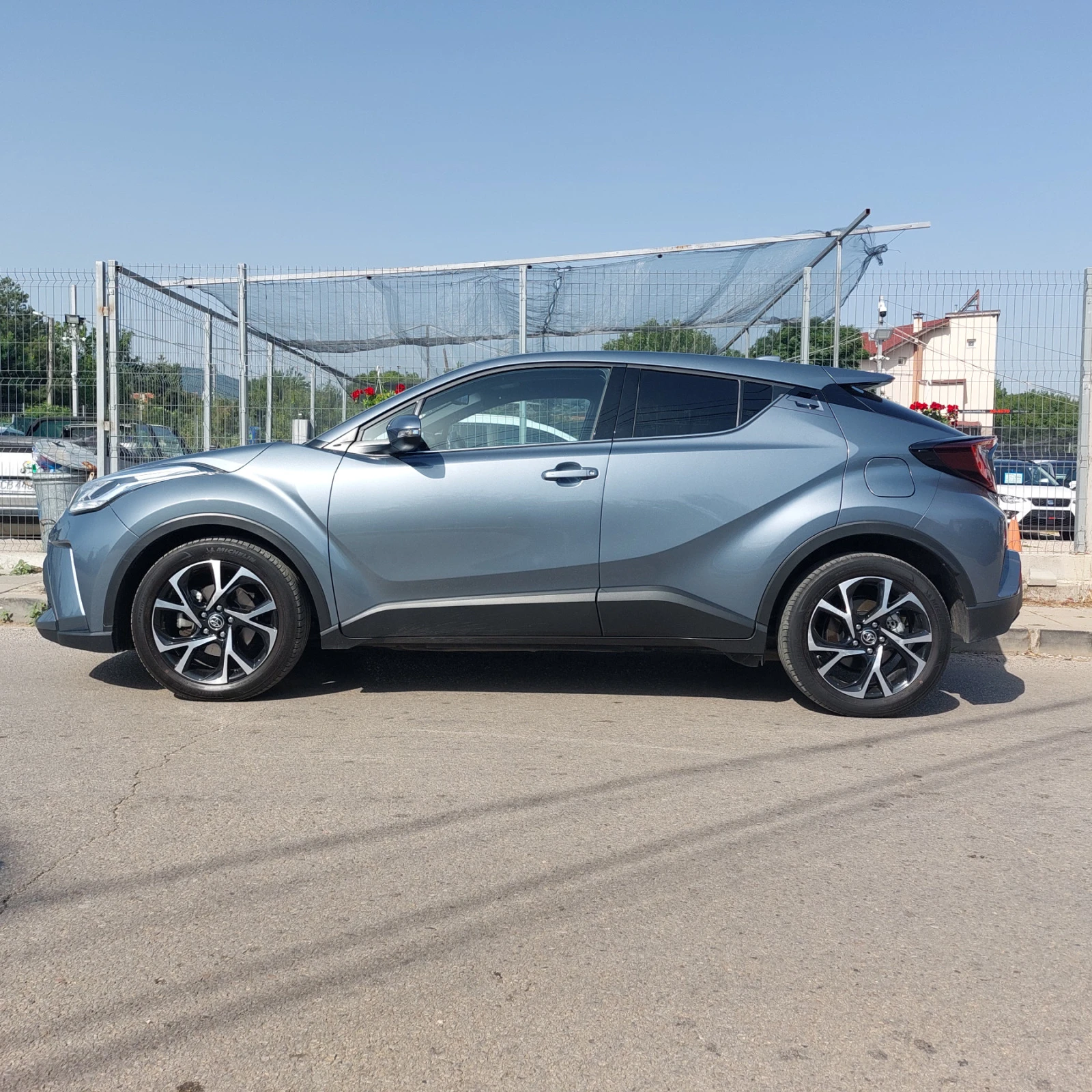 Toyota C-HR 1.8 HYBRID 51000KM  ГАРАНЦИОННА - изображение 4