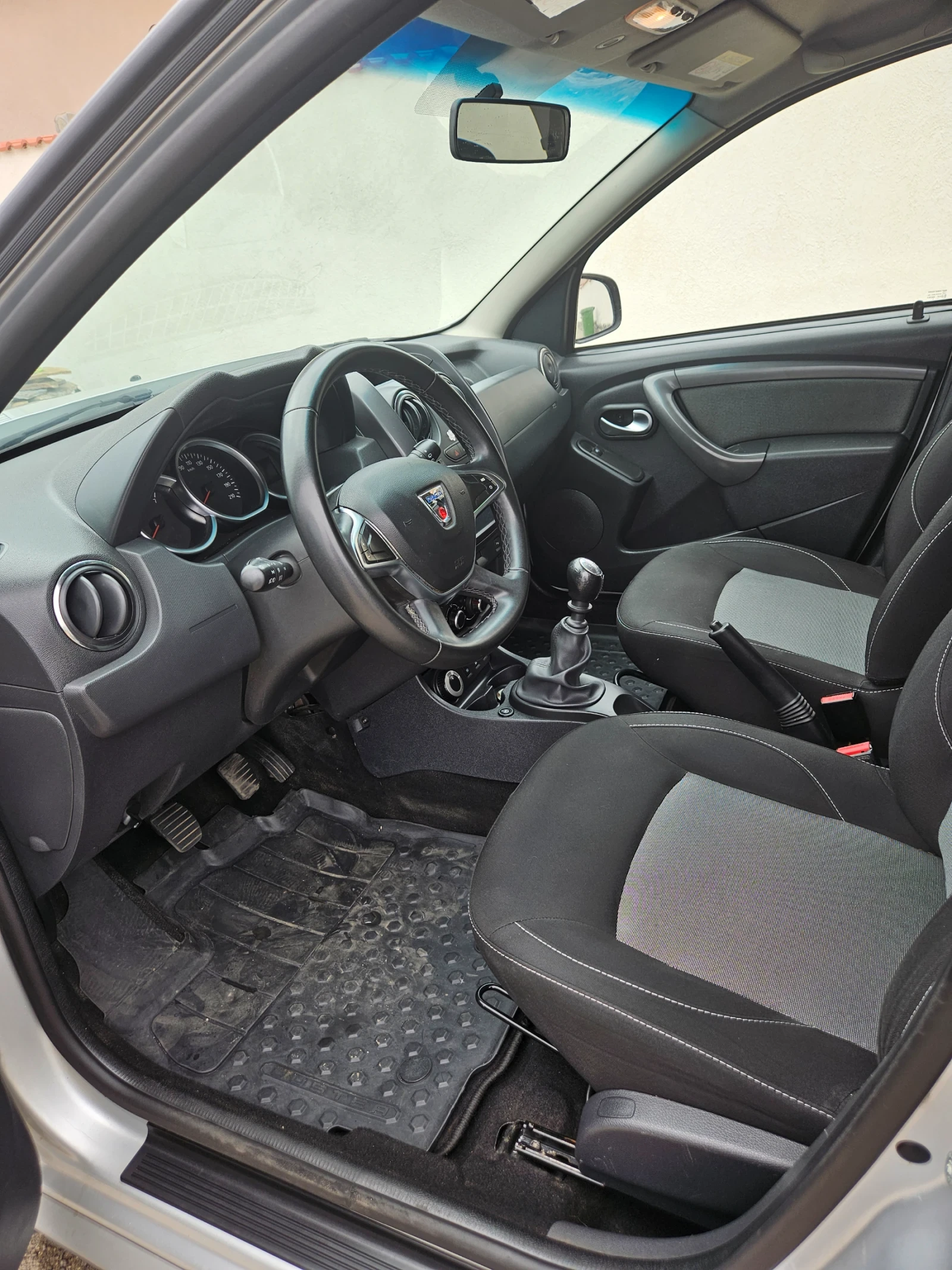 Dacia Duster  - изображение 2