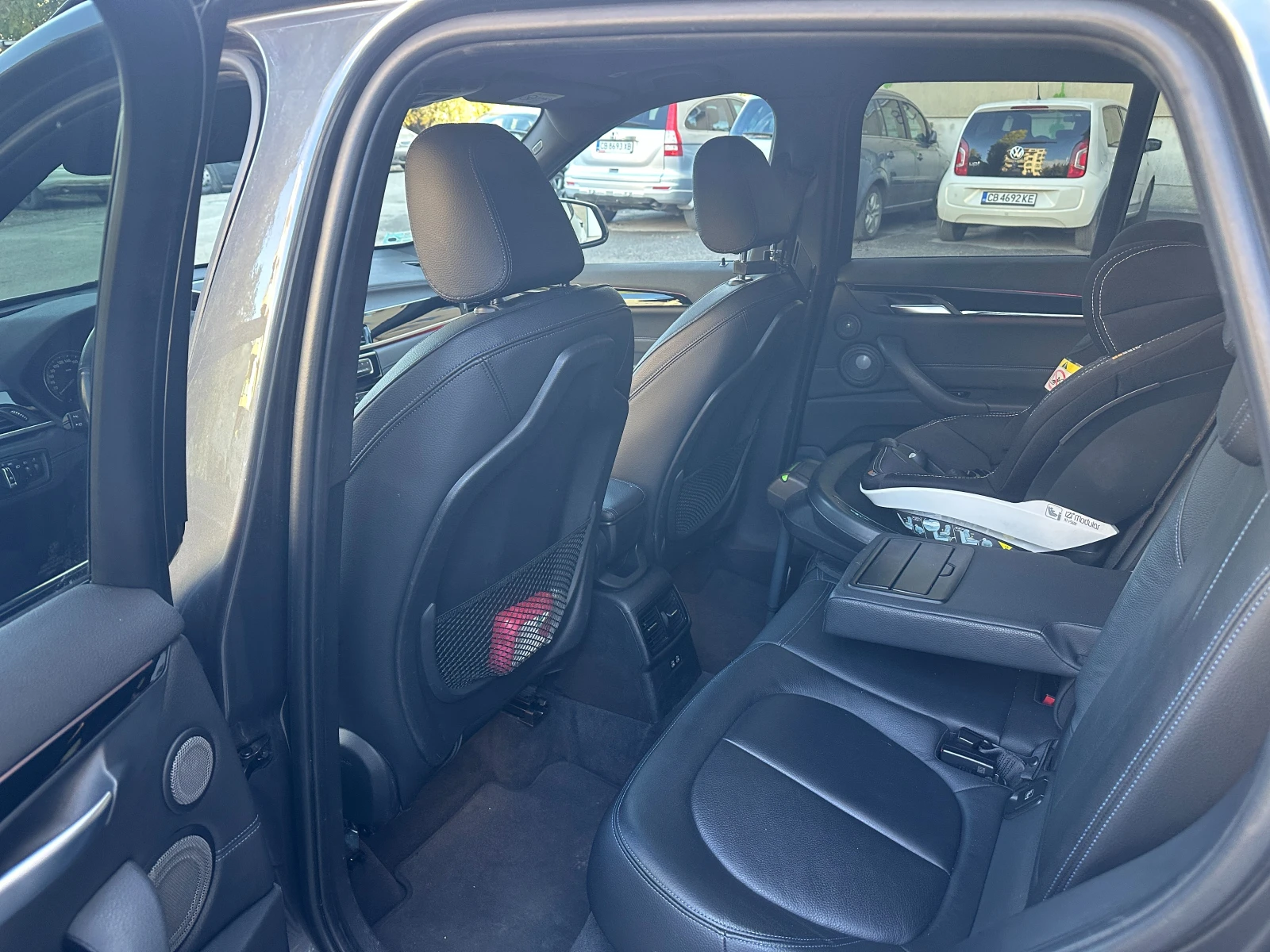 BMW X1 25i xDrive - изображение 9