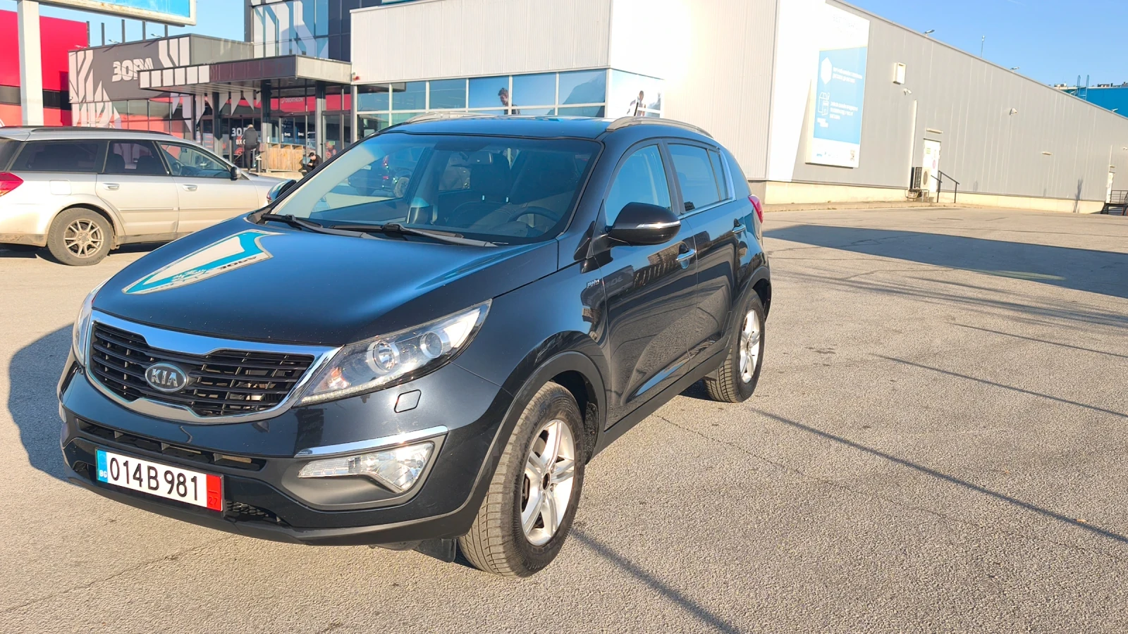 Kia Sportage 2.0CRDI 175кс НАВИГАЦИЯ КЛИМАТРОНИК ШВЕЙЦАРИЯ - изображение 2