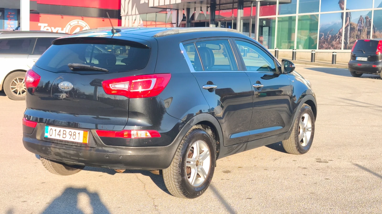 Kia Sportage 2.0CRDI 175кс НАВИГАЦИЯ КЛИМАТРОНИК ШВЕЙЦАРИЯ - изображение 6