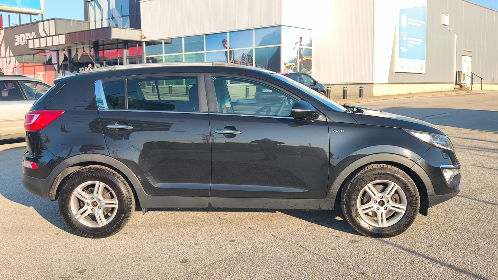 Kia Sportage 2.0CRDI 175кс НАВИГАЦИЯ КЛИМАТРОНИК ШВЕЙЦАРИЯ - изображение 5