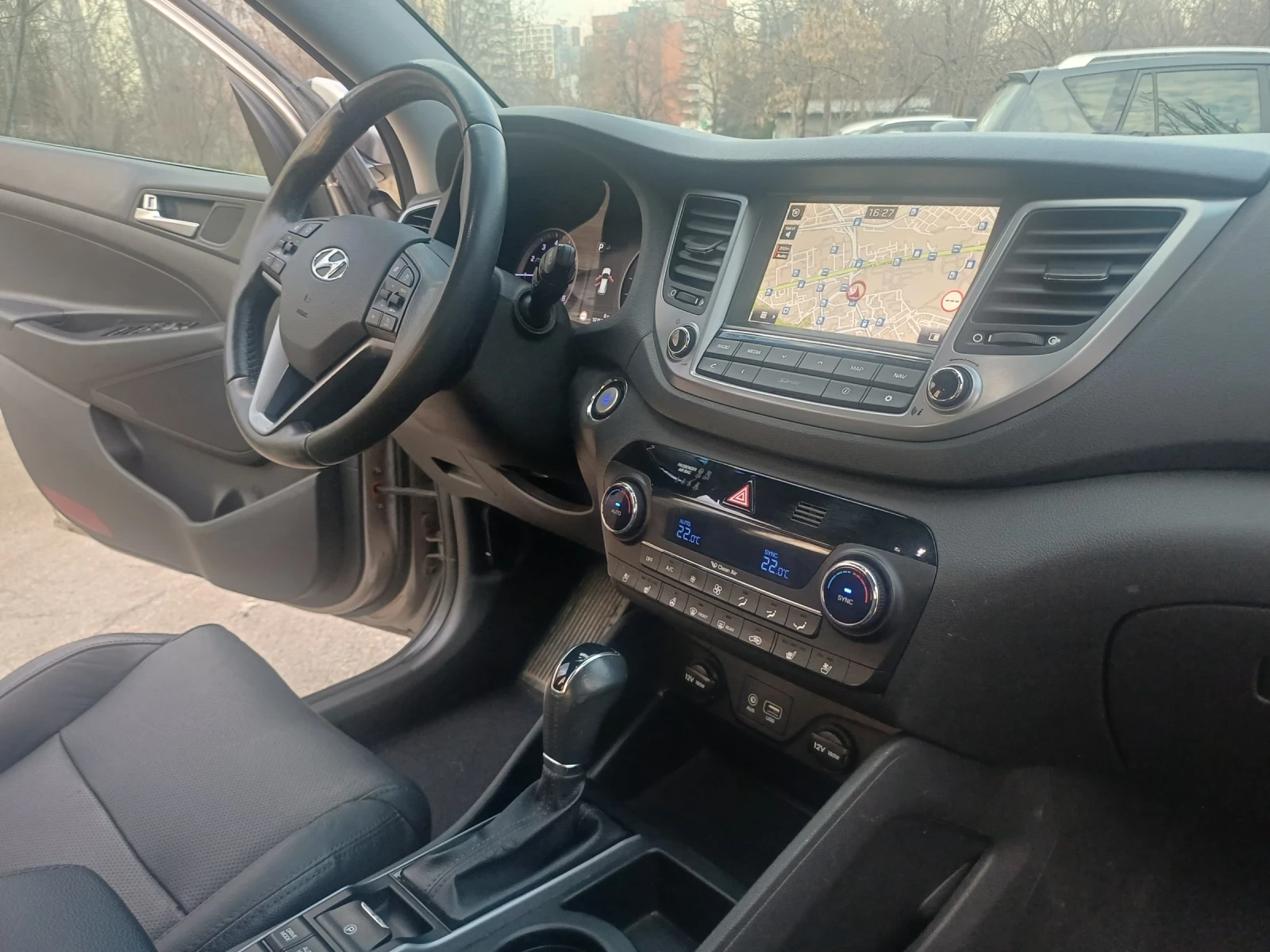 Hyundai Tucson 1.6 i FULL PANORAMA | Mobile.bg � ����������� 12