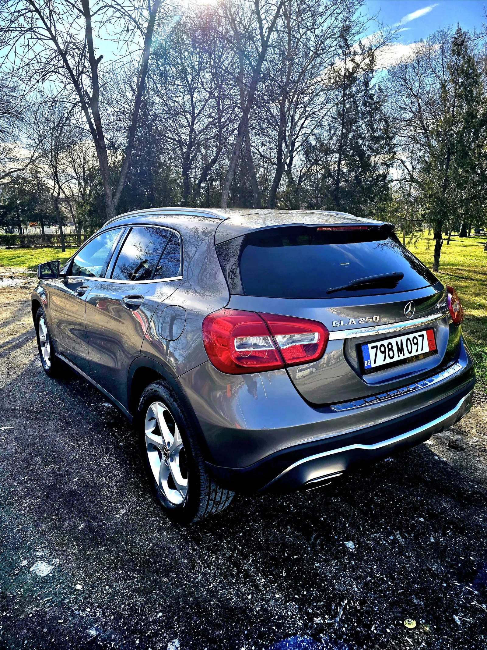 Mercedes-Benz GLA 250 2.0 Бензин - изображение 4