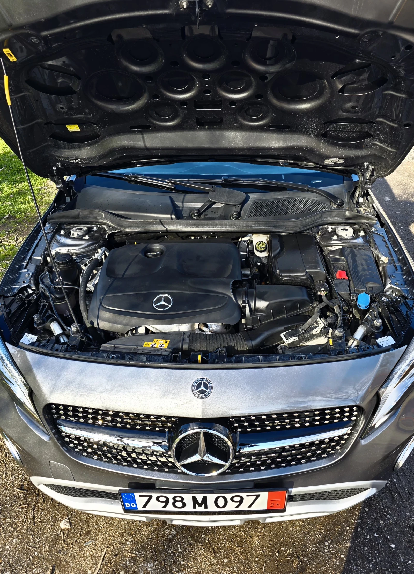 Mercedes-Benz GLA 250 2.0 Бензин - изображение 7