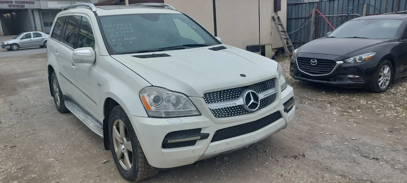 Mercedes-Benz GL 350 6+ 1, 4x4, BlueTEC - изображение 3