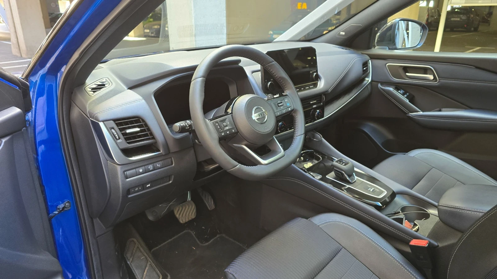 Nissan Qashqai Tekna 1.3 MHEV 160 к.с. 63 000 км, снимка 11 - Автомобили и джипове - 53914626