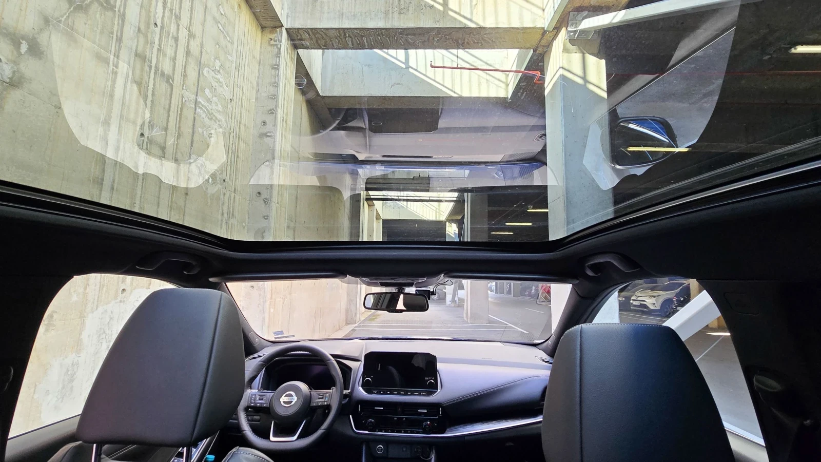 Nissan Qashqai Tekna 1.3 MHEV 160 к.с. 63 000 км, снимка 10 - Автомобили и джипове - 53914626