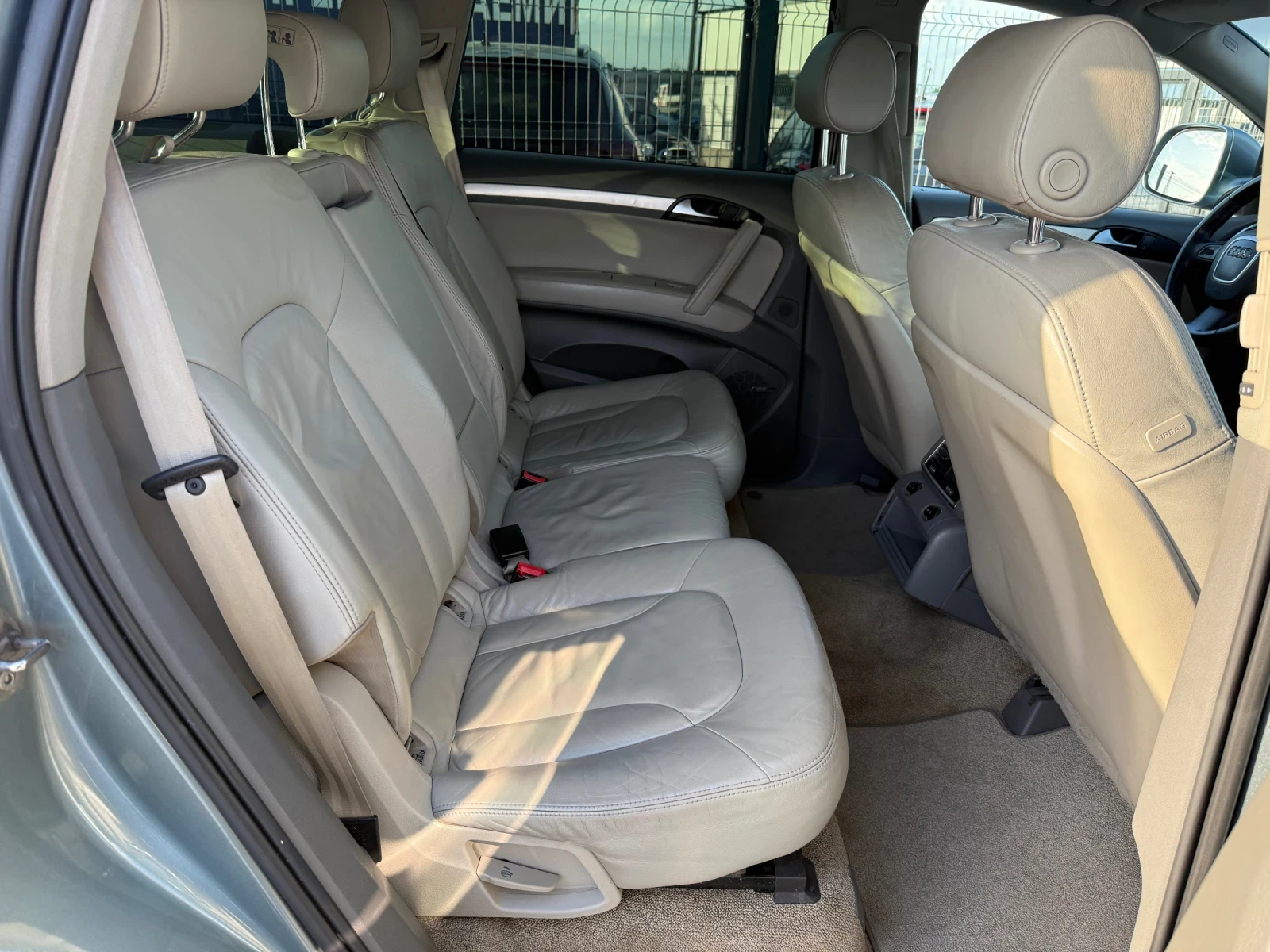 Audi Q7 3.0TDI* 2008г* Топ Състояние* 247.000КМ* Сервизна*, снимка 12 - Автомобили и джипове - 54512513