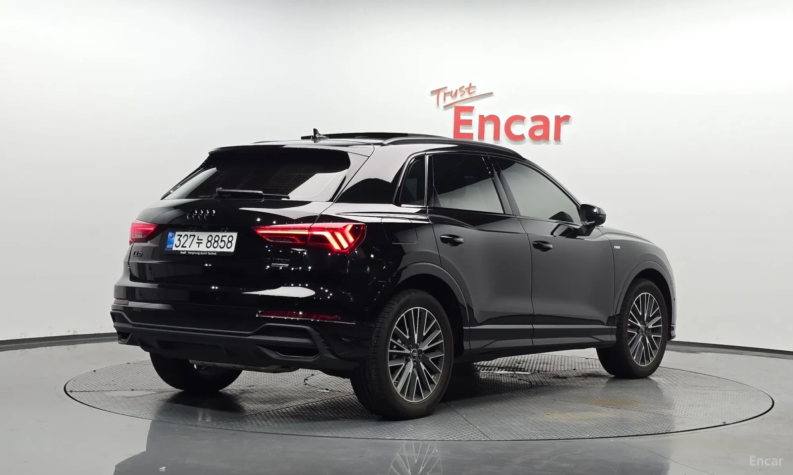 Audi Q3 40TFSI Premium, снимка 2 - Автомобили и джипове - 55049298