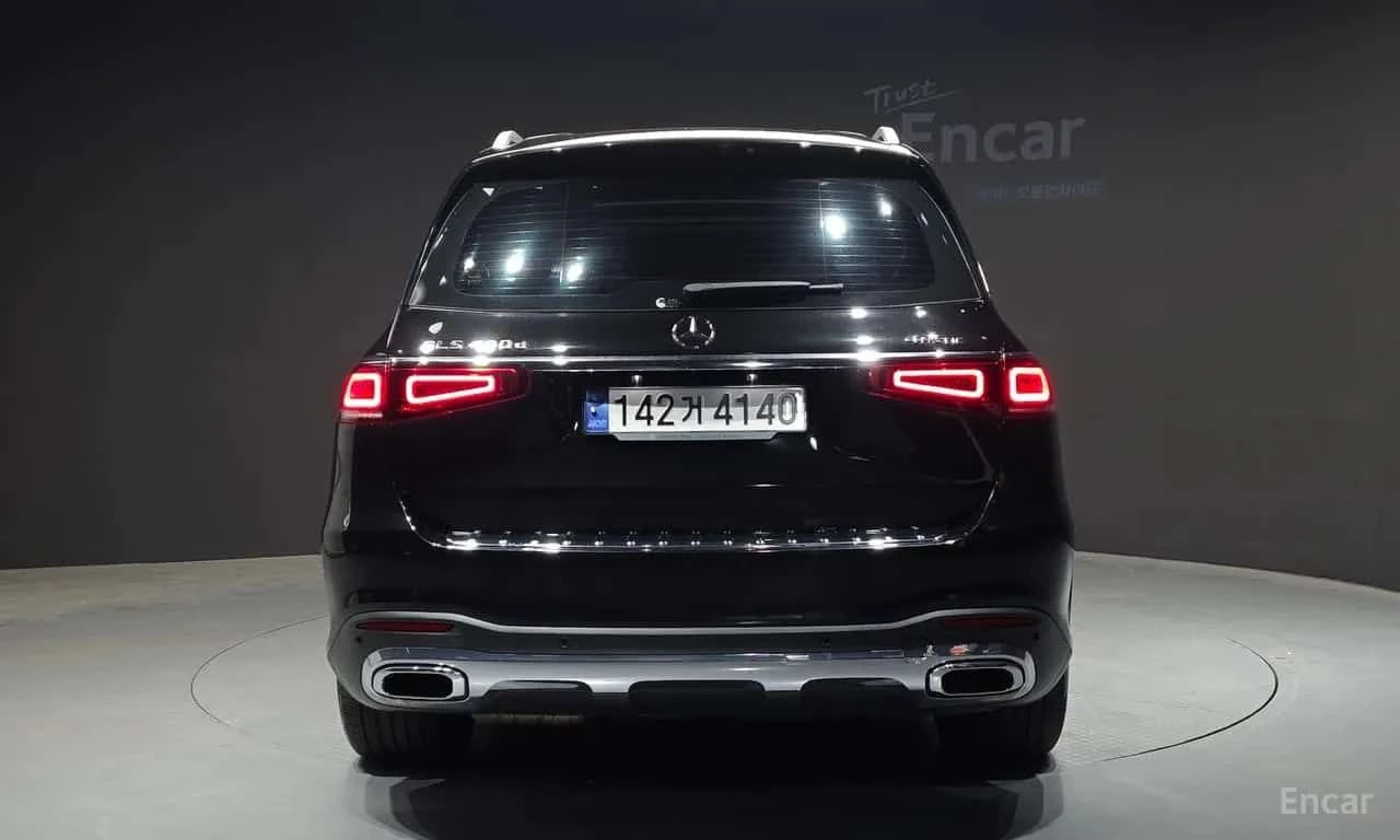 Mercedes-Benz GLS 400 d 4MATIC * МАСАЖИ * ТЕЛЕВИЗОРИ, снимка 4 - Автомобили и джипове - 55570972
